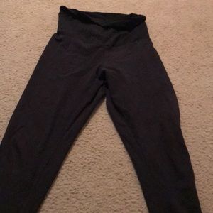 Maternity cropped leggings